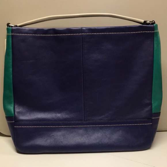 Coach 15x13 - Picture 2 of 6